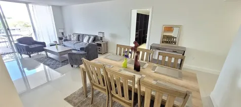 18011 Biscayne Boulevard Aventura FL 33160