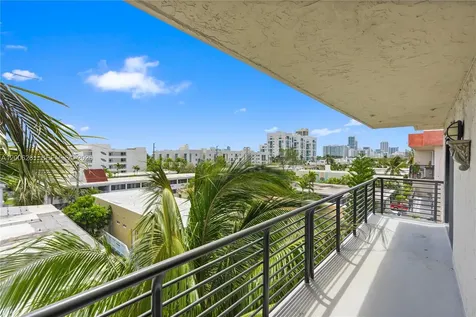 7801 Abbott Avenue Miami Beach FL 33141