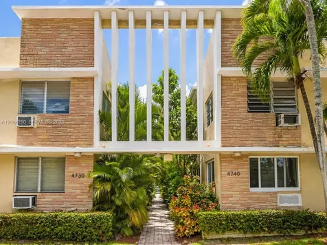 4740 Pine Tree Drive Miami Beach FL 33140