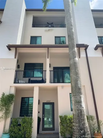 4747 NW 85th Avenue Doral FL 33166