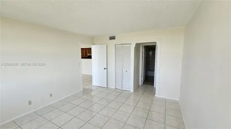 16740 NE 9th Avenue North Miami Beach FL 33162