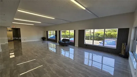 16740 NE 9th Avenue North Miami Beach FL 33162