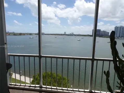3000 Marcos Drive Aventura FL 33160