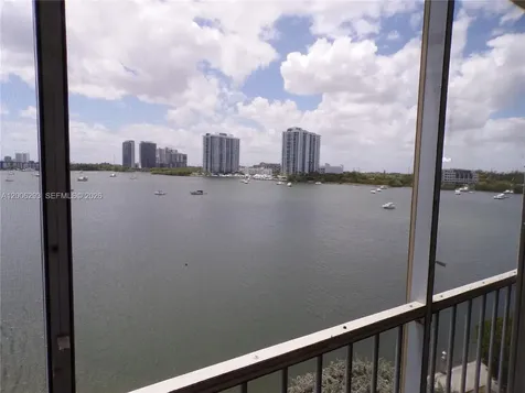 3000 Marcos Drive Aventura FL 33160