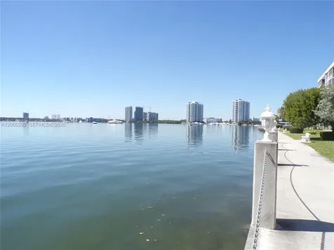 3000 Marcos Drive Aventura FL 33160