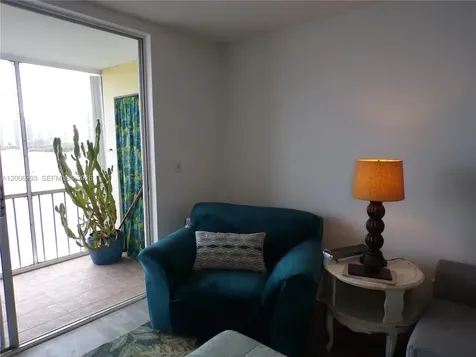 3000 Marcos Drive Aventura FL 33160
