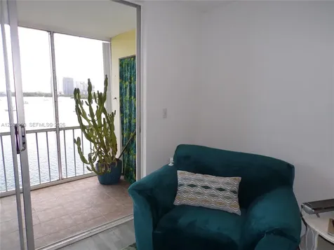 3000 Marcos Drive Aventura FL 33160