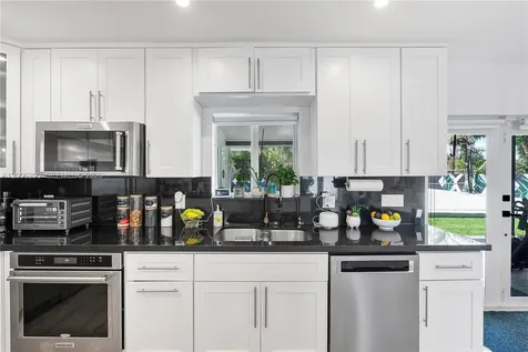14830 N Spur Drive Miami FL 33161
