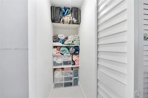 14830 N Spur Drive Miami FL 33161