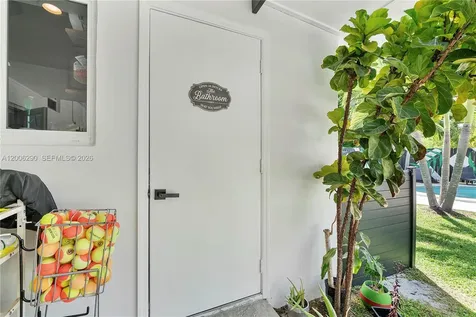 14830 N Spur Drive Miami FL 33161
