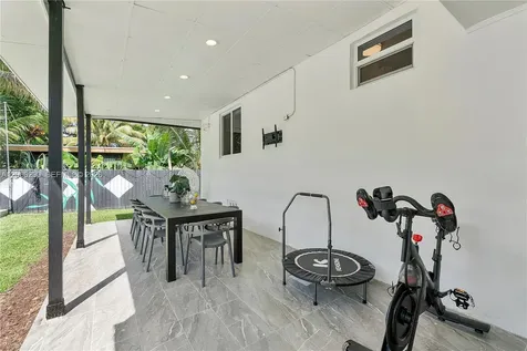 14830 N Spur Drive Miami FL 33161