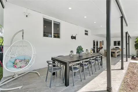 14830 N Spur Drive Miami FL 33161