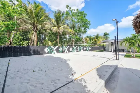 14830 N Spur Drive Miami FL 33161