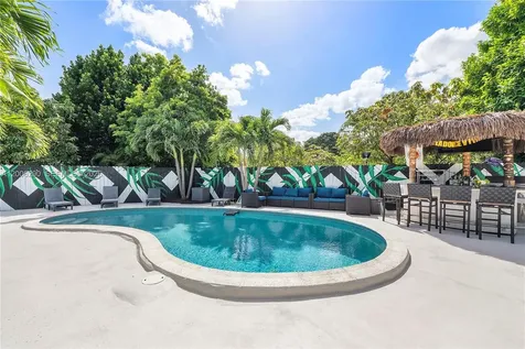 14830 N Spur Drive Miami FL 33161
