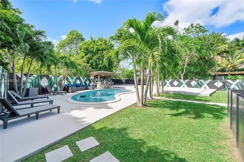 14830 N Spur Drive Miami FL 33161