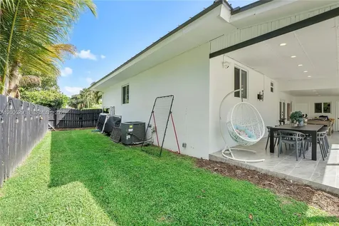 14830 N Spur Drive Miami FL 33161