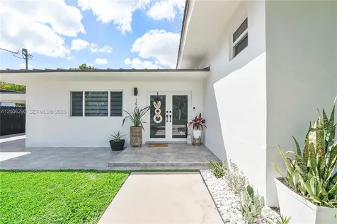 14830 N Spur Drive Miami FL 33161