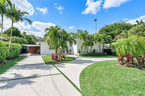 14830 N Spur Drive Miami FL 33161