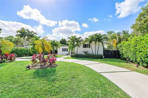 14830 N Spur Drive Miami FL 33161