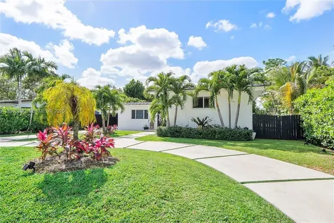 14830 N Spur Drive Miami FL 33161