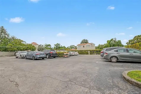 3735 SW 8th Street Coral Gables FL 33134