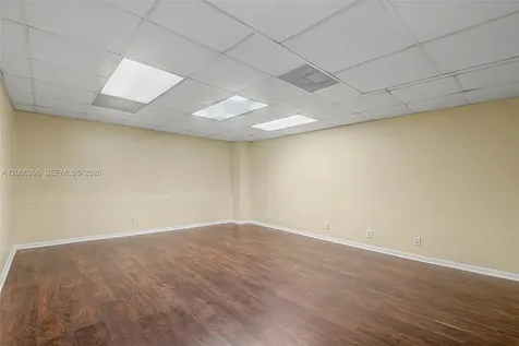 3735 SW 8th Street Coral Gables FL 33134