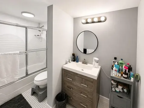 8421 Lagos De Campo Boulevard Tamarac FL 33321
