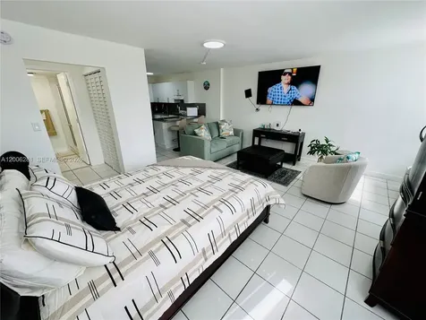 710 Washington Avenue Miami Beach FL 33139