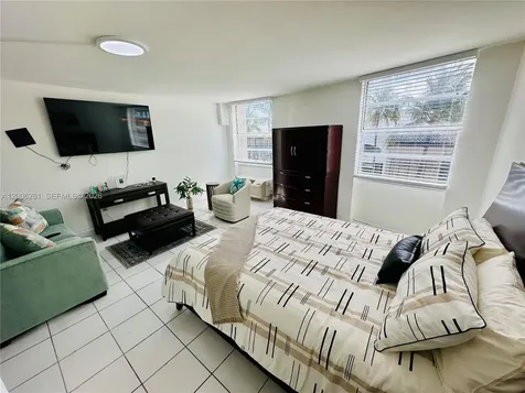 710 Washington Avenue Miami Beach FL 33139