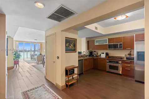 3330 NE 190th Street Aventura FL 33180
