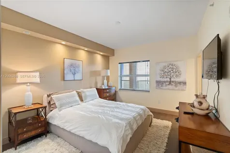 3330 NE 190th Street Aventura FL 33180