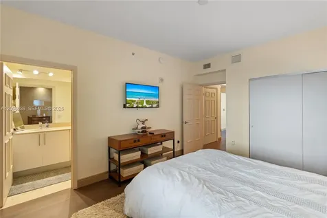 3330 NE 190th Street Aventura FL 33180
