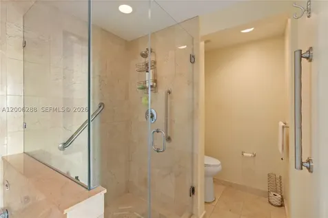 3330 NE 190th Street Aventura FL 33180