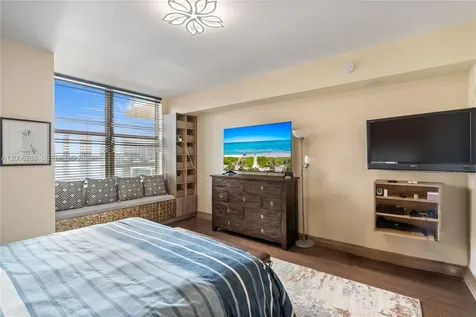 3330 NE 190th Street Aventura FL 33180