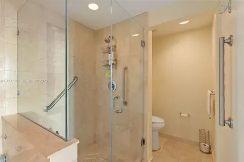 3330 NE 190th Street Aventura FL 33180