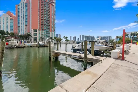 3330 NE 190th Street Aventura FL 33180