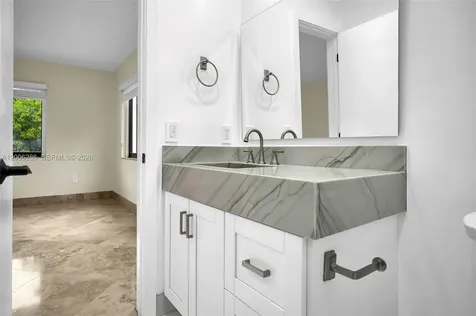 6820 SW 86th Avenue Miami FL 33143