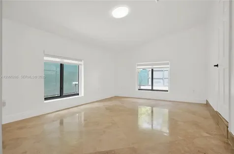 6820 SW 86th Avenue Miami FL 33143
