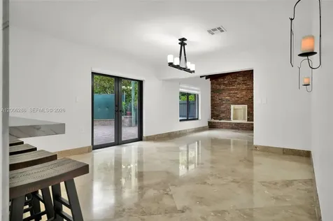 6820 SW 86th Avenue Miami FL 33143