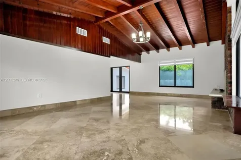 6820 SW 86th Avenue Miami FL 33143