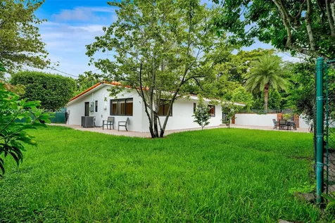 6820 SW 86th Avenue Miami FL 33143