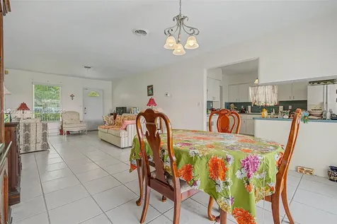 307 Sarto Avenue Coral Gables FL 33134