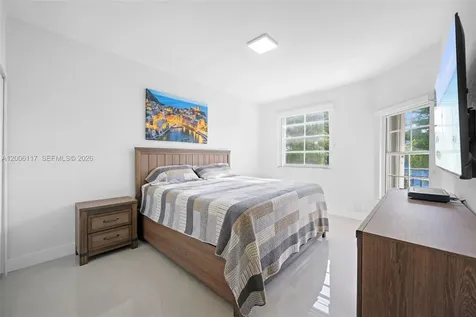 3255 NE 184th Street Aventura FL 33160