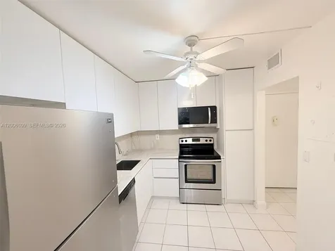1400 Saint Charles Place Pembroke Pines FL 33026