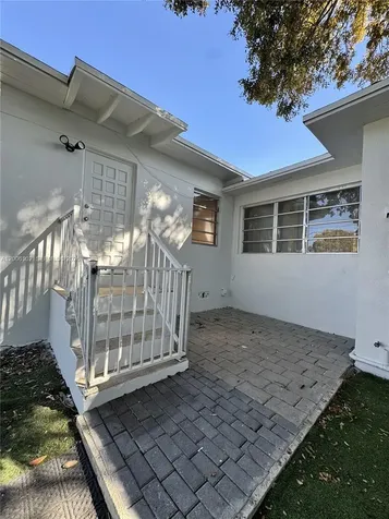 5353 SW 6th Street Miami FL 33134
