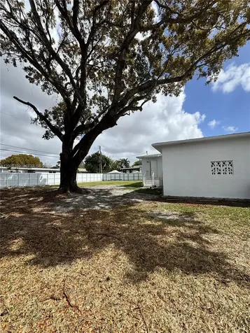 5353 SW 6th Street Miami FL 33134