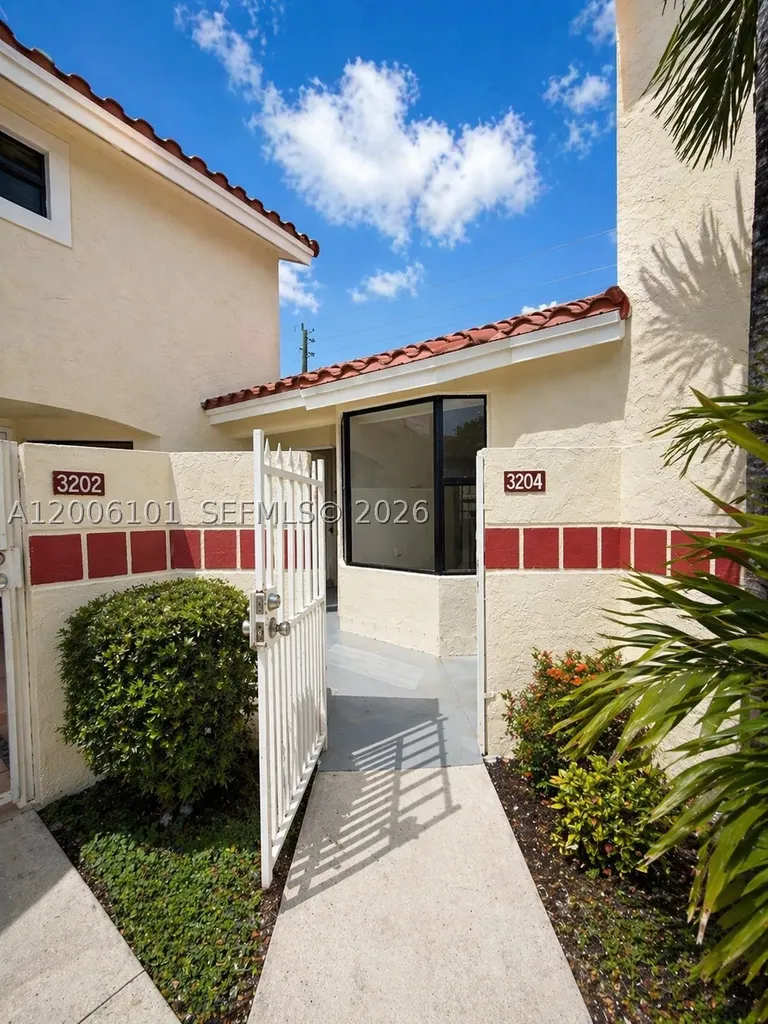 3204 San Remo Circle Homestead FL 33035