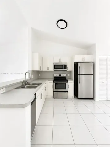 3204 San Remo Circle Homestead FL 33035