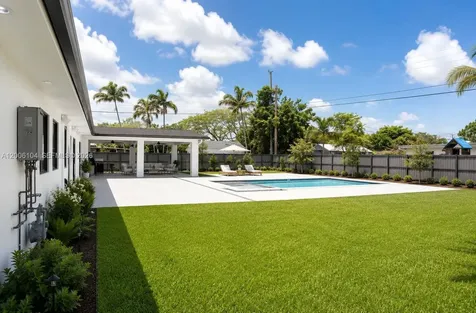 9281 SW 166th Terrace Palmetto Bay FL 33157