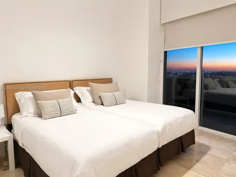 15811 Collins Avenue Sunny Isles Beach FL 33160